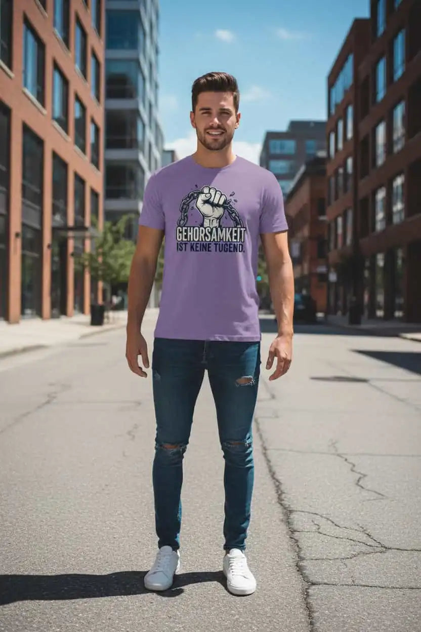 „Herren Bio T-Shirt Gehorsamkeit Lavendel von TextilRebell – 100% GOTS-zertifizierte Bio-Baumwolle, nachhaltiges Statement Streetwear"