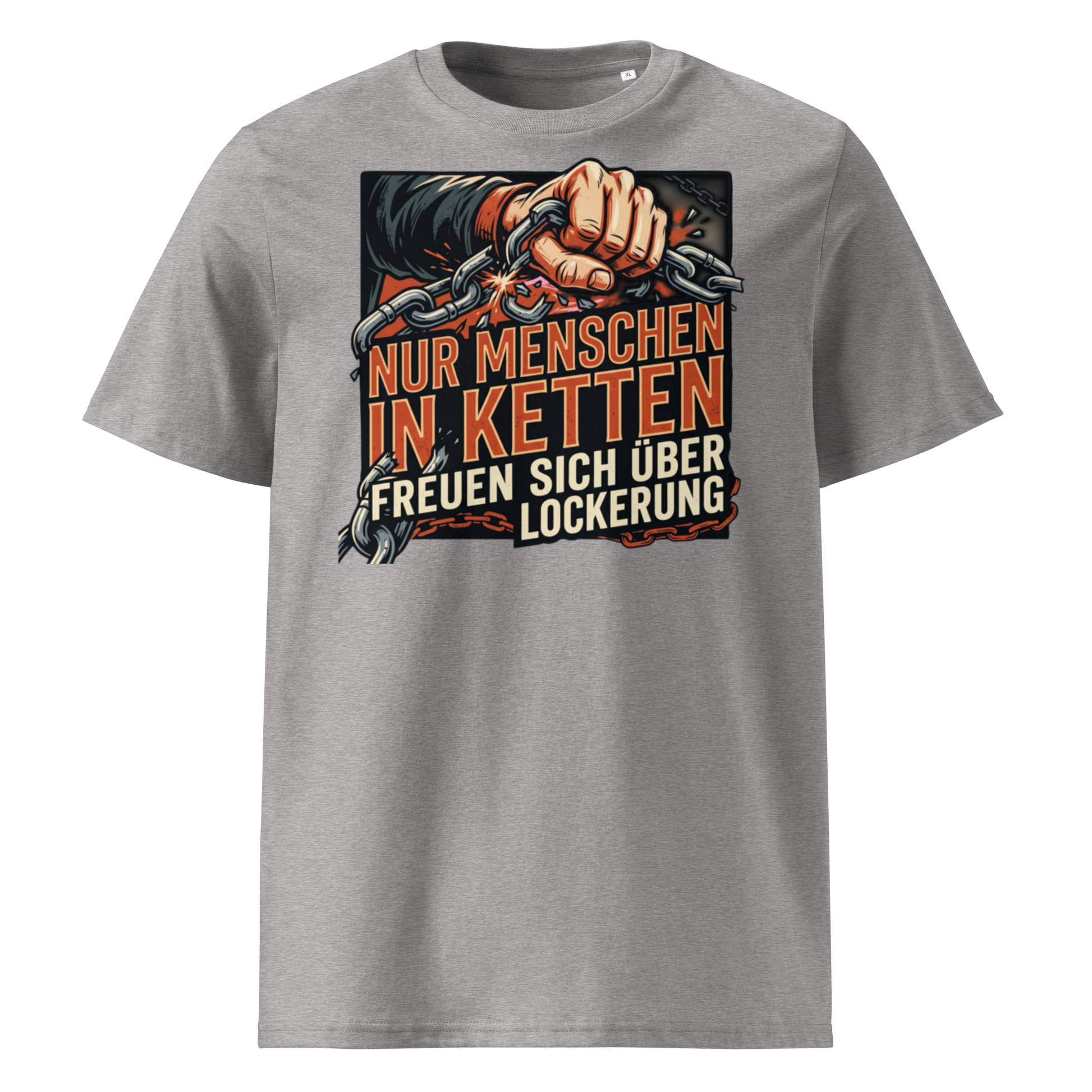 Herren Bio-Baumwolle T-Shirt in Heather Grau mit Statement-Print "Nur Menschen in Ketten freuen sich über Lockerung" – männlicher Model trägt das Shirt in urbaner Stadtkulisse bei strahlendem Sonnenschein und blauem Himmel – GOTS-zertifiziert, nachhaltige Streetwear von TextilRebell